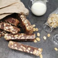 Lavkarbo sjokoladekaramell med peanøtter