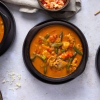 Lavkarbo kylling curry. Foto: Aina Sjo.