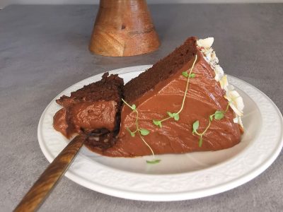 Lavkarbo sjokoladekake med sjokoladekrem