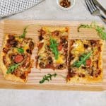 Keto-pizzabunn (forbedret oppskrift i 2024)