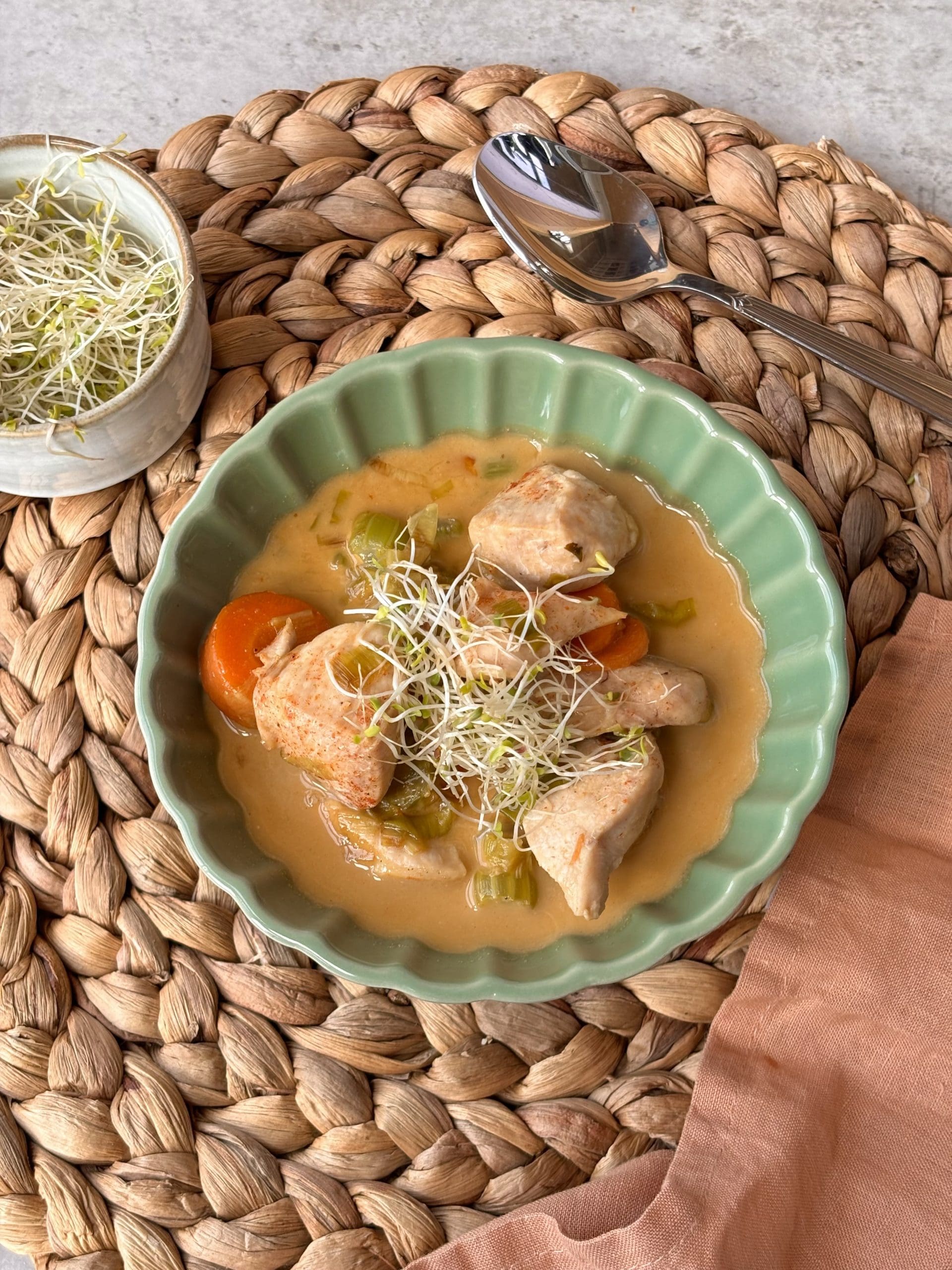 Lavkarbo høstsuppe med kylling. Foto, Marie Gundersen.